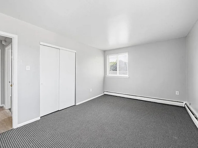 1412 72nd Ave in Philadelphia, PA - Building Photo - Building Photo