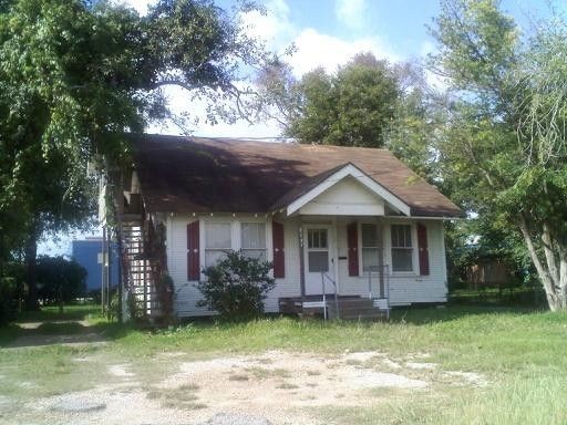 1965 Kingsley Dr in Beaumont, TX - Building Photo