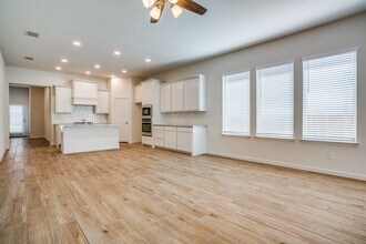 9325 Buckeye Bnd in Little Elm, TX - Building Photo - Building Photo