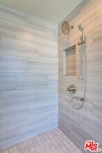 613 6th Ave in Los Angeles, CA - Building Photo - Building Photo