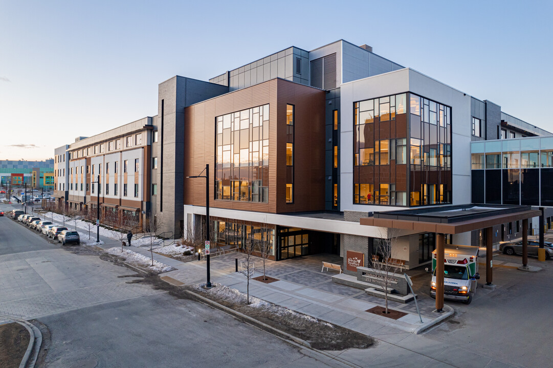 Maple at University District in Calgary, AB - Building Photo