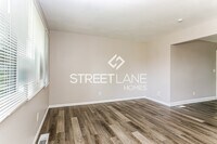 654 Hillsdale Dr photo'