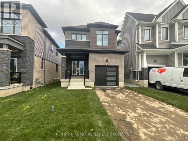property at 10 Selection Hts
