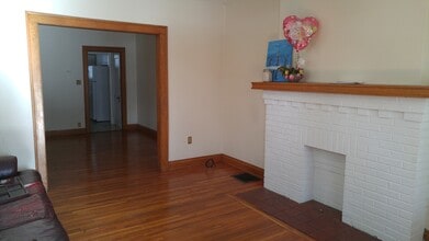 160 Olentangy St in Columbus, OH - Foto de edificio - Building Photo