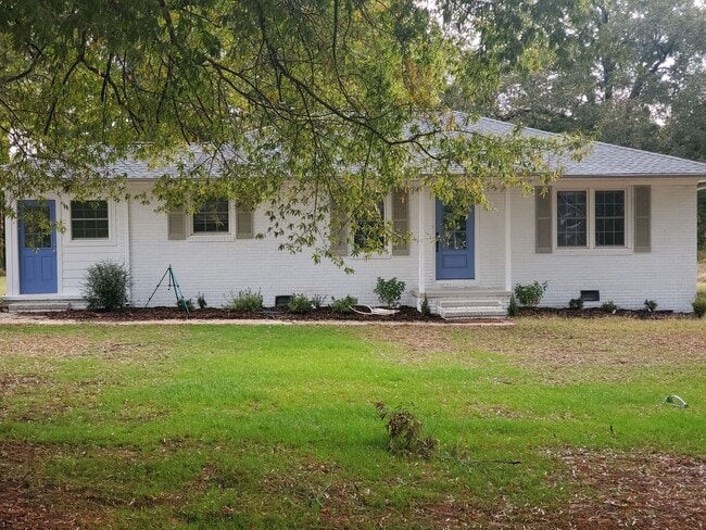 property at 15640 Ewart Rd