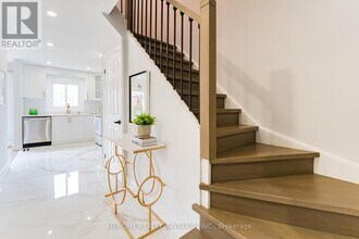 27 Debden Rd in Markham, ON - Building Photo - Building Photo