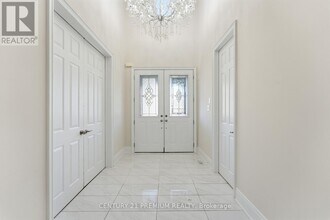 18 Landview Rd in Brampton, ON - Building Photo - Building Photo