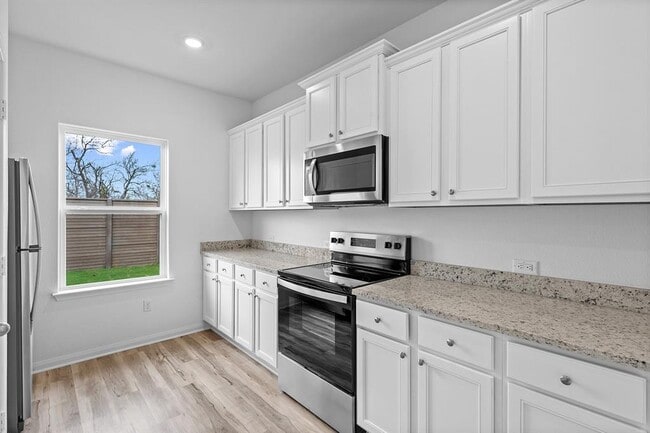 18312 Stellers Sea St in Elgin, TX - Building Photo - Building Photo