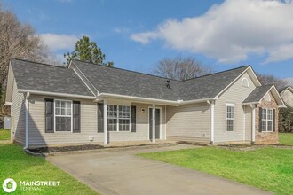 214 Carrie Ct in Concord, NC - Building Photo - Building Photo