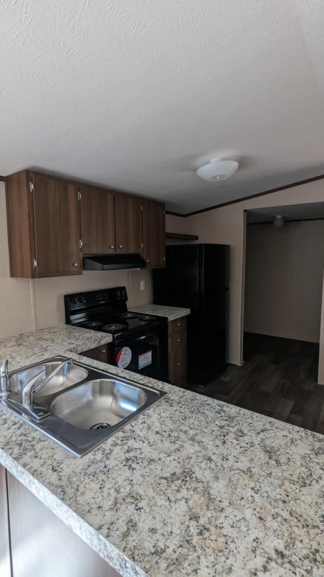 property at 514 Woodland Dr