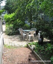 61 6th St, Unit A in Cambridge, MA - Building Photo - Building Photo