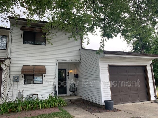 1341 Stewart St in Des Moines, IA - Building Photo - Building Photo