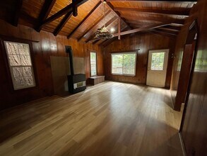 17388 Riverside Dr in Guerneville, CA - Building Photo - Building Photo