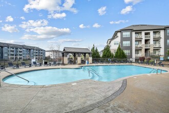 The Maxwell at Highland Creek in Charlotte, NC - Foto de edificio - Building Photo