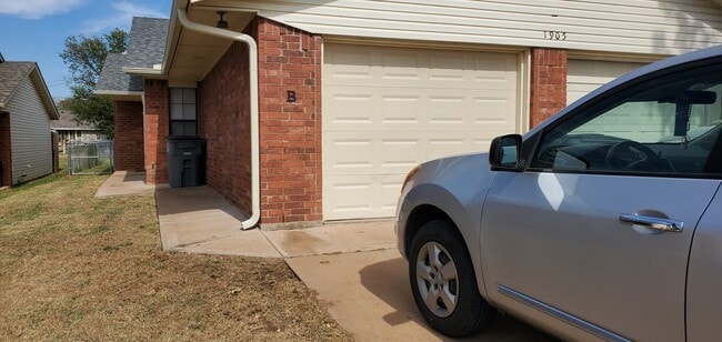 1905 SW E Ave, Unit B