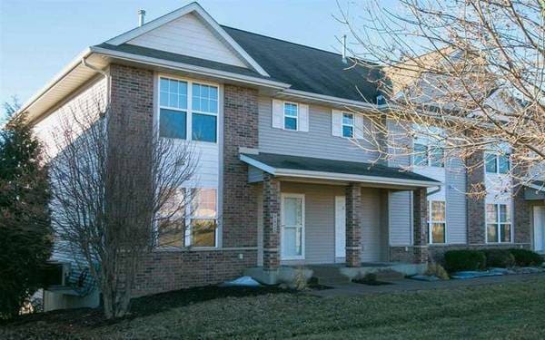 property at 4419 E Court St