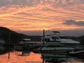 161 Rosston Cir in Ford City, PA - Foto de edificio - Building Photo