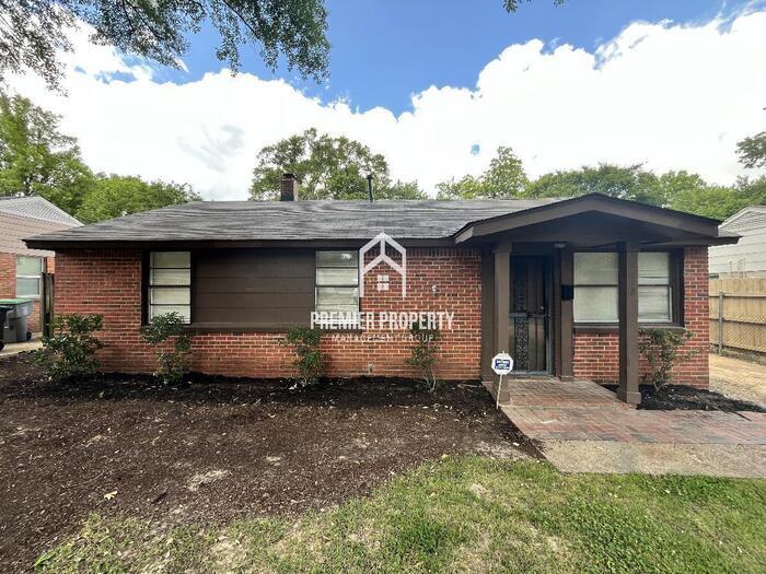 4572 Violet Ave in Memphis, TN - Building Photo