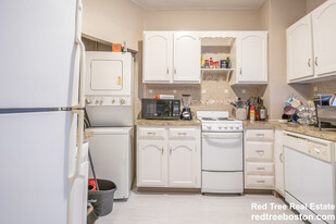 10 Gardner St, Unit 1 in Boston, MA - Building Photo