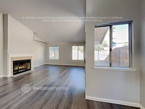 8249 Calla Way in Sacramento, CA - Building Photo - Building Photo
