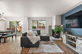 529 S Beach St in Boise, ID - Building Photo - Building Photo