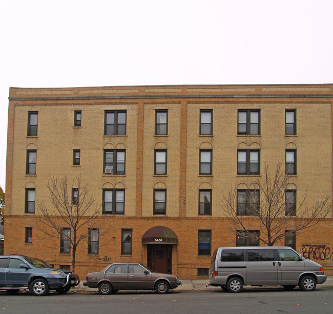 54-02 Skillman Ave in Flushing, NY - Foto de edificio - Building Photo