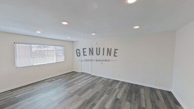 2180 Placentia Ave in Costa Mesa, CA - Building Photo - Building Photo