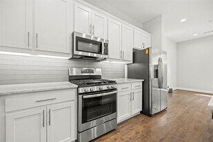 4690 Monarch St in Dallas, TX - Building Photo