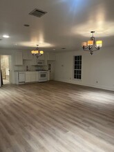4 Shadywood Pl, Unit 4 Shadywood Place Unit B in Richardson, TX - Foto de edificio - Building Photo