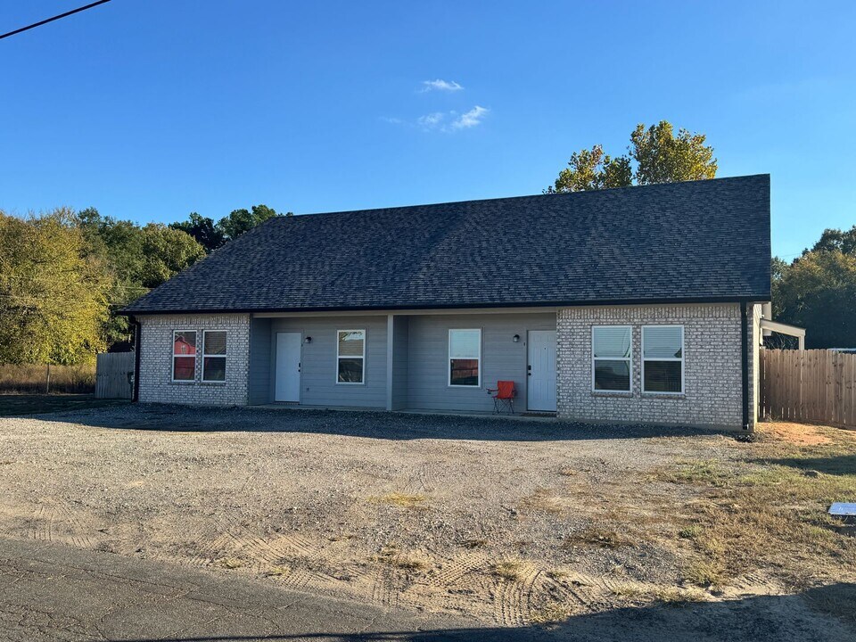 13209 County Rd 499 in Lindale, TX - Building Photo