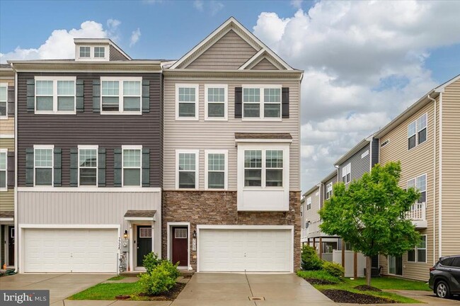 property at 7722 Venice Ln