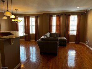 6 Barrister St in Clifton, NJ - Building Photo - Building Photo