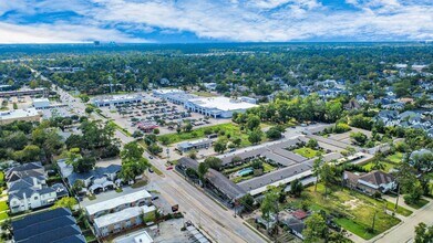 1529 Wirt Rd in Houston, TX - Foto de edificio - Building Photo
