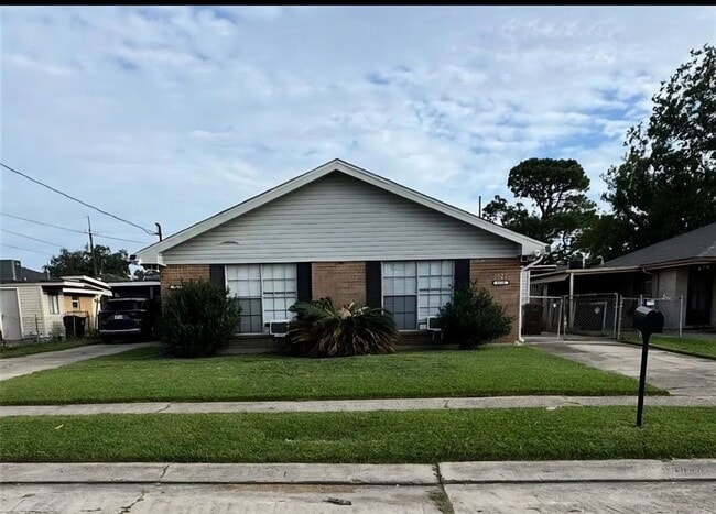 property at 8522-8522 Gervais St