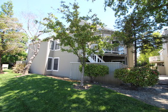 Eastlake Apartments in Davis, CA - Building Photo - Building Photo