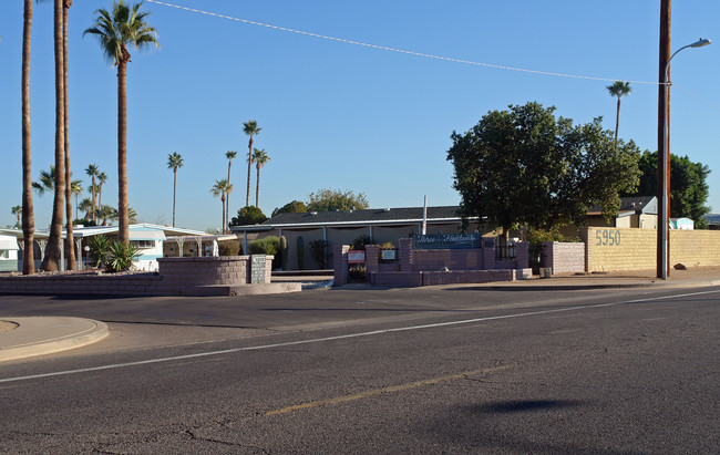 Villa Vaquero Manufactured Home Park in Glendale, AZ - Foto de edificio - Building Photo