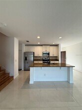 1225 Pensacola Ct in Kissimmee, FL - Building Photo - Building Photo