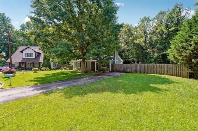 3107 Del Monico Dr in Decatur, GA - Building Photo - Building Photo