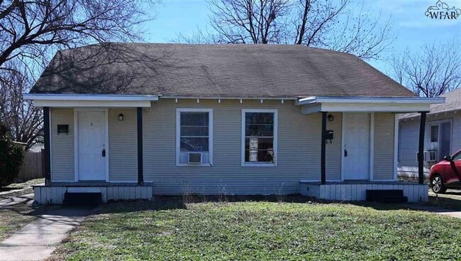 property at 2003 Wilson Ave