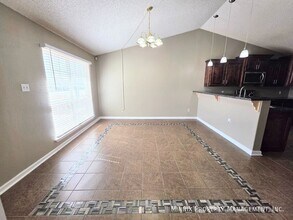 1325 E Cowden Ave in Midland, TX - Building Photo - Building Photo