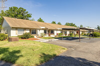 Summertree Village in Clearwater, FL - Building Photo - Building Photo