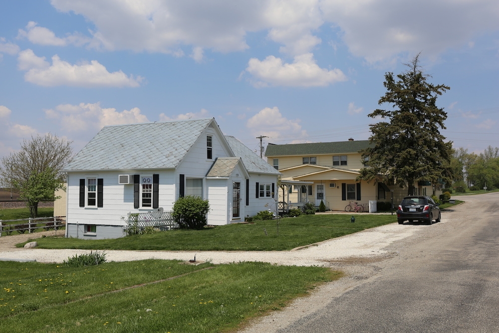 595 County Road 2000 E in Sidney, IL - Building Photo