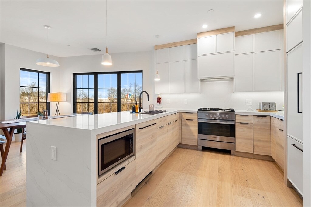 4 Payne St in Boston, MA - Building Photo