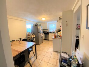44 Lincoln St, Unit 1 in Cambridge, MA - Building Photo - Building Photo