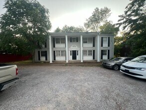 3695 Tibbs Dr in Nashville, TN - Building Photo - Building Photo