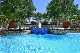 Seacrest in Katy, TX - Building Photo