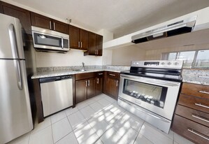 140 North Beacon St, Unit A4 in Boston, MA - Building Photo
