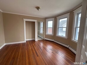 22-24-24 Bushnell St in Hartford, CT - Building Photo - Building Photo