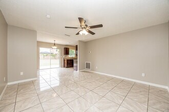 13823 Pathfinder Dr in Tampa, FL - Building Photo - Building Photo