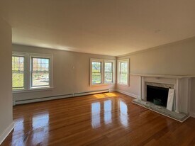 271 Elm St in West Haven, CT - Building Photo